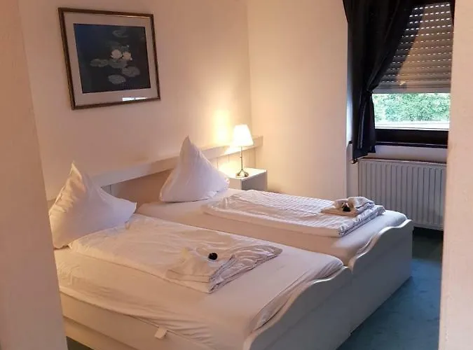 Gz Airport Koeln Bonn 3*